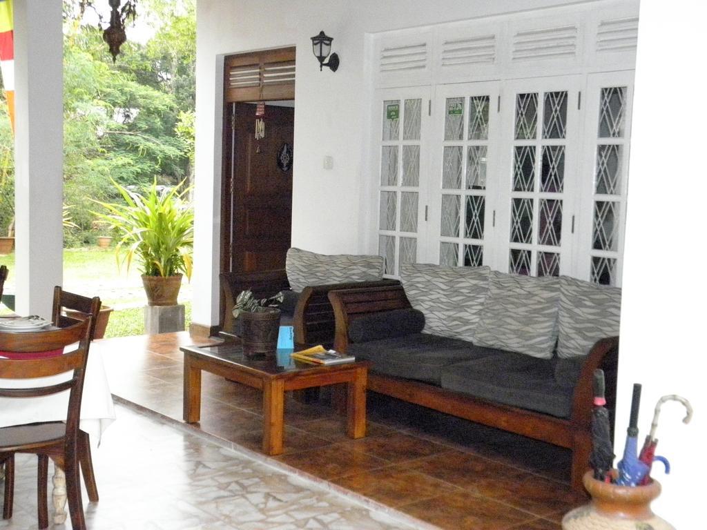 Villa Begonia Katugastota Exteriör bild